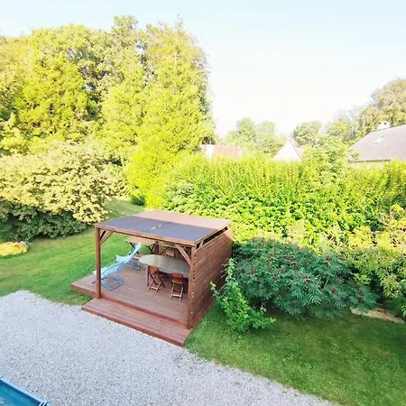 Holiday home Maison Normande Proche - Longere Familiale Avec Jardin - Proche Veules-les-roses *